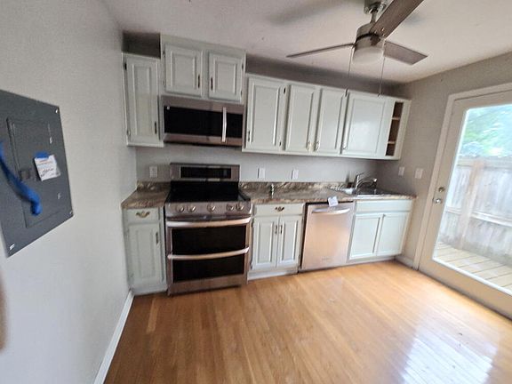 3rd image of 1116 Fairfax Ave NW