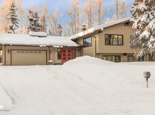 4965 Castle Ct, Anchorage, AK 99508