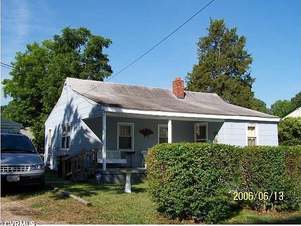 1st image of 806 Dinwiddie Ave