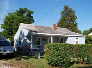 806 Dinwiddie Ave, Hopewell, VA 23860