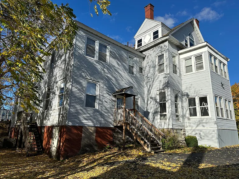403 Oak St #3 — Photo 2