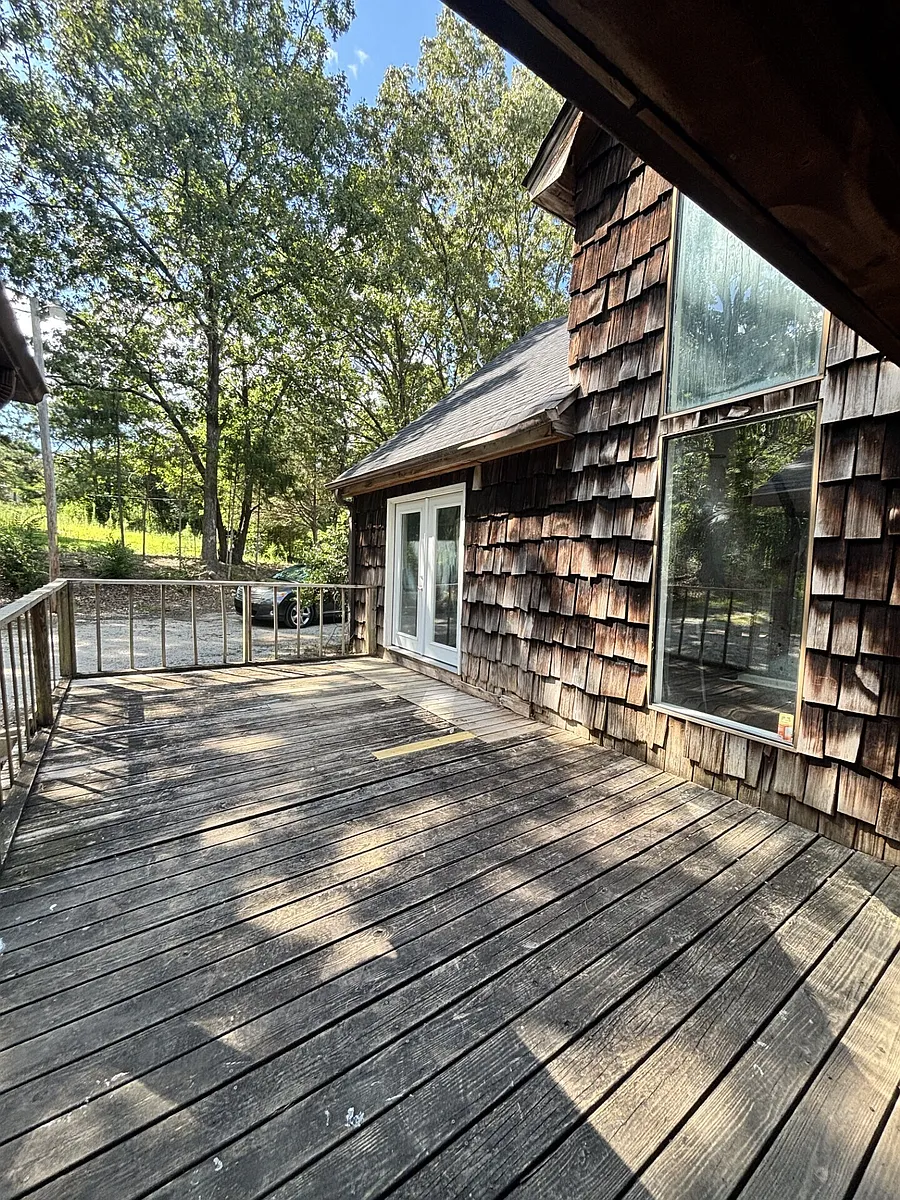 Building Photo - 1632 Highway 178 W