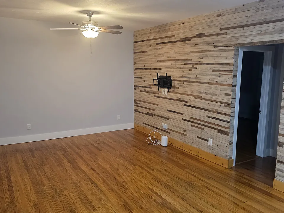 234 W Main St #2