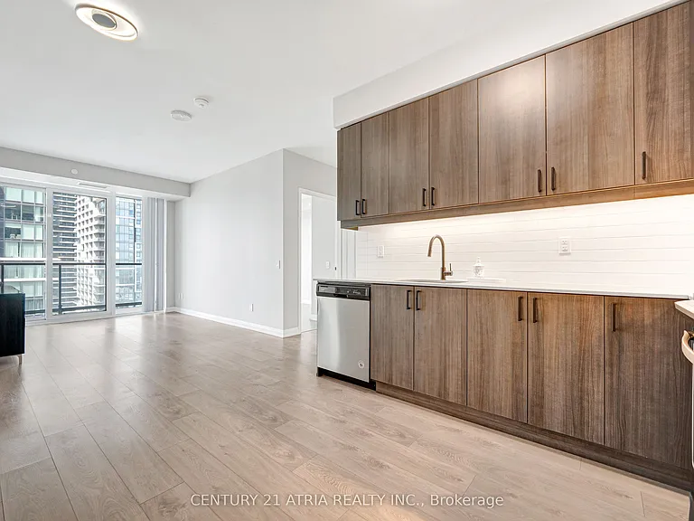 7895 Jane St #2508 — Photo 6