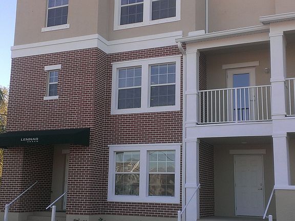 3rd image of 15081 W Cypress St