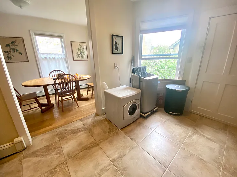 14 Fiske Pl — Photo 9