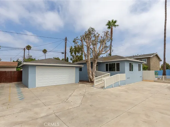 2218 Placentia Ave #D, Costa Mesa, CA 92627