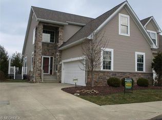 30040 Shadow Creek Dr #24, Westlake, OH 44145
