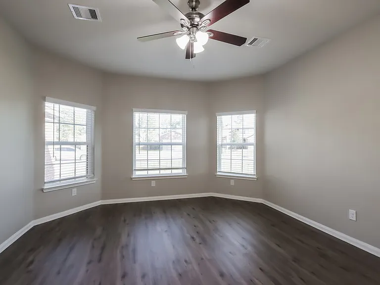 7670 Dragon Pearls Ln — Photo 8