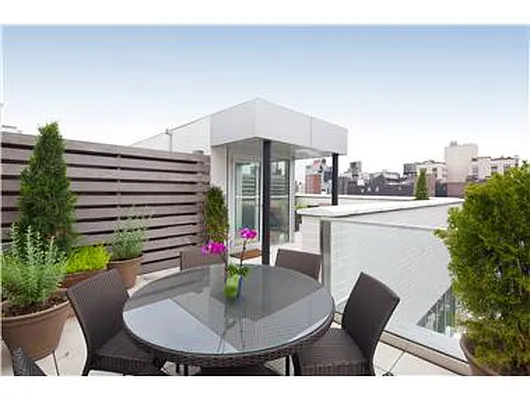 Sold by Douglas Elliman | media 16
