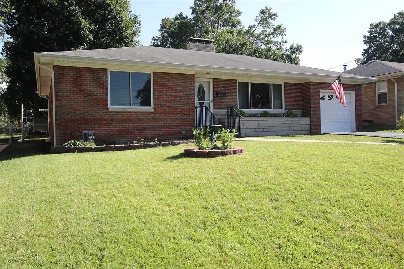 3503 Glenn Dr photo 1