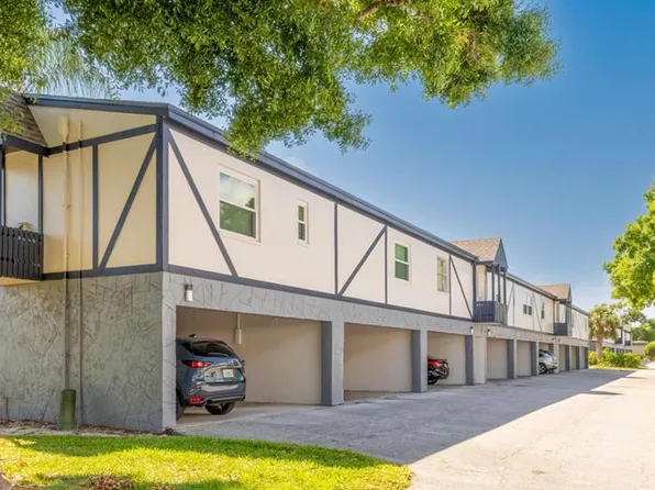 1147 King Arthur Ct APT 204, Dunedin, FL 34698