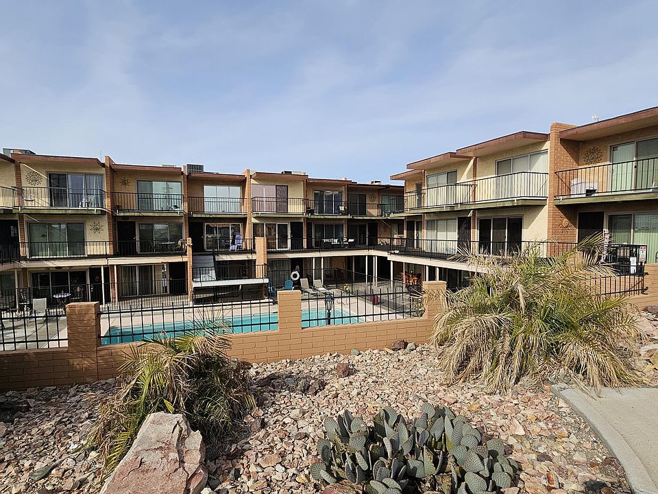 1st image of 89 Acoma Blvd N APT 6