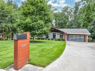 225 Jayne Ellen Way, Alpharetta, GA 30009