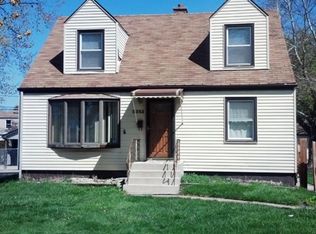 5352 W 91st St, Oak Lawn, IL 60453