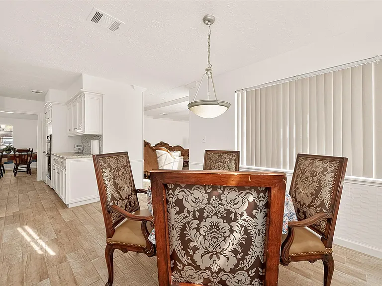 3815 Fernglade Dr — Photo 19