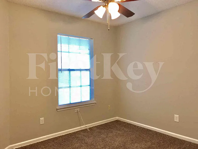 12365 Mastin Cove Rd — Photo 22
