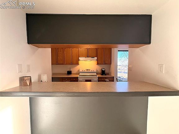 4th image of 935 Saturn Dr Unit 207