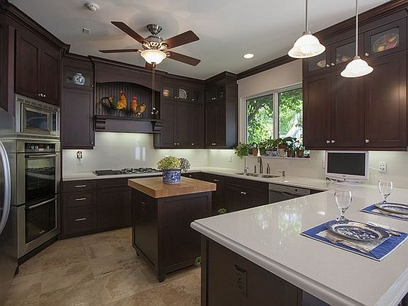 3rd image of 1002 Alfonso Ave