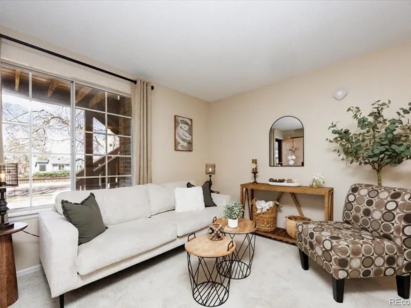 819 Summer Drive, Highlands Ranch, CO 80126