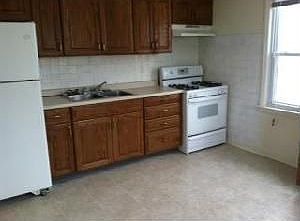 2nd image of 3515 Taylor St NE