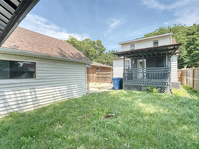 2309 Alexis Rd — Photo 46