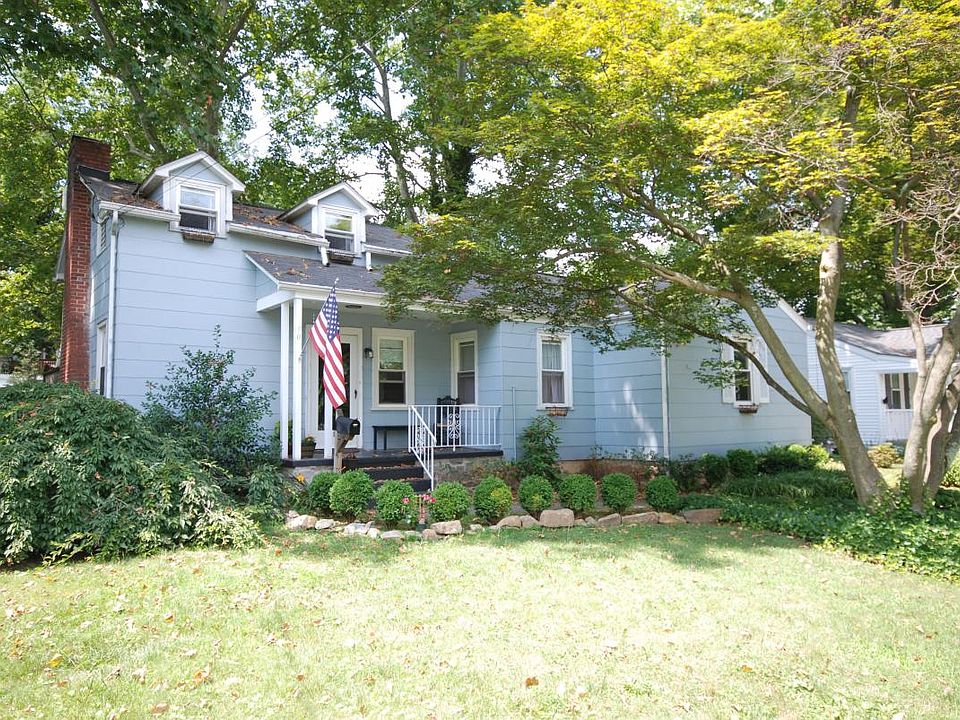 1st image of 290 Griffen St