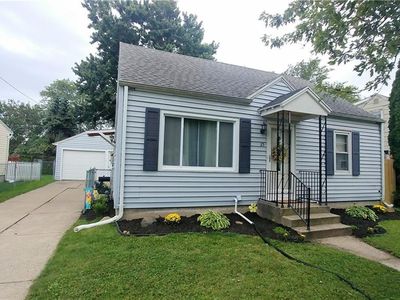 25 Saint Lucian Ct, Buffalo, NY, 14225
