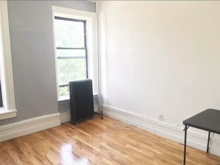 2307 Clarendon Rd #10 — Photo 5