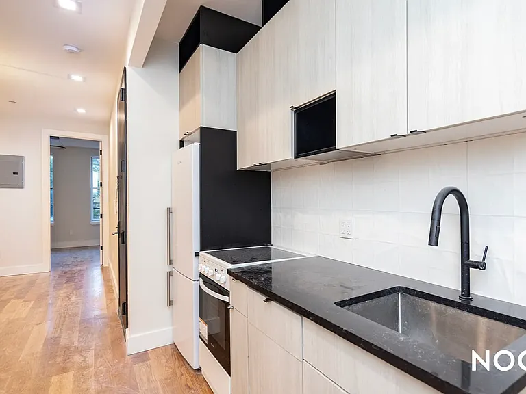 295 Himrod St #3L — Photo 6
