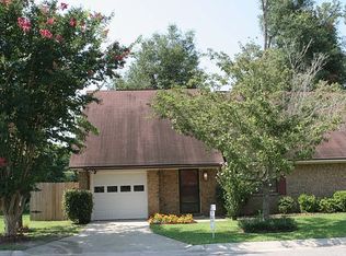 7001 Heather Oaks Dr, Pensacola, FL 32506