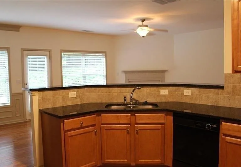 6065 Apple Rose Dr — Photo 12