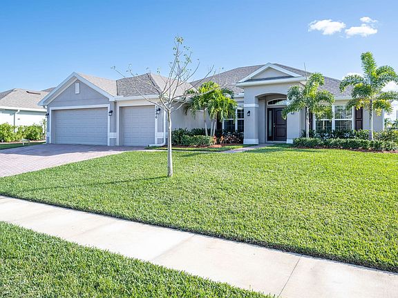 2nd image of 1296 Scarlet Oak Cir