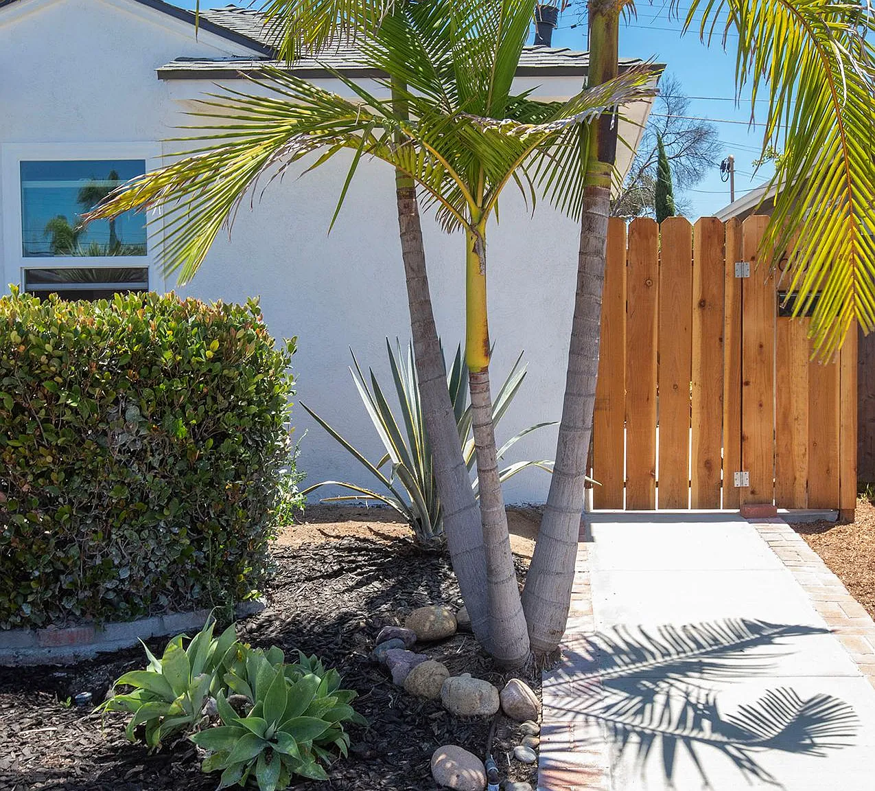 6581 Delfern St — Photo 1