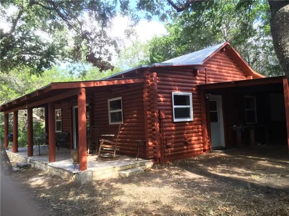 121 Crape Myrtle Dr, Bastrop, TX 78602