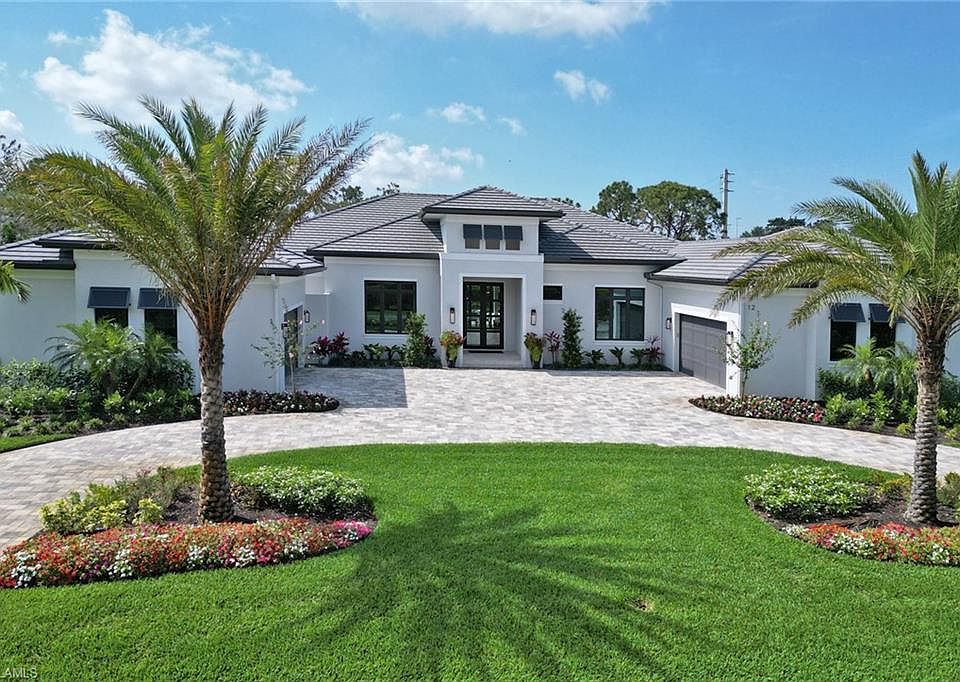 1st image of 12 Banyan RD