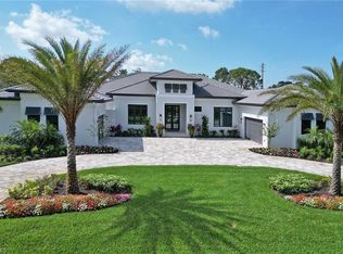 12 Banyan RD, NAPLES, FL 34108