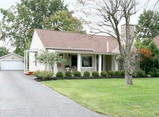97 E Schreyer Pl, Columbus, OH 43214