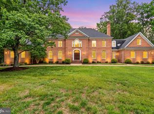 11102 Prince Edward Ct, Oakton, VA 22124