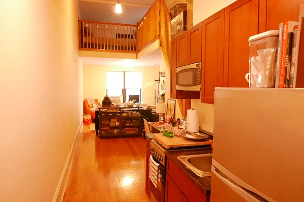 Rented by JK Dansar Corp | media 9