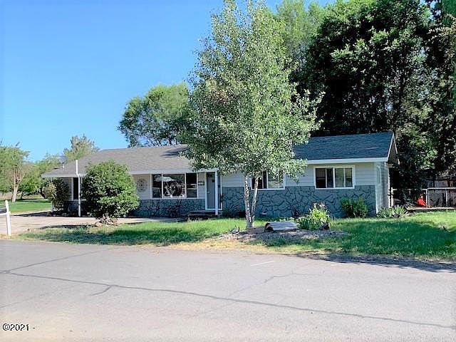 1st image of 364 NE Orchard Ln