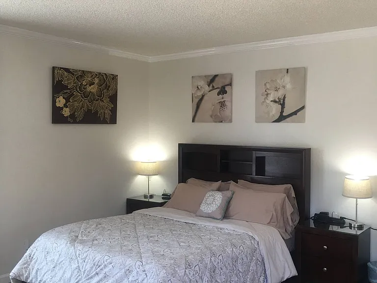 2313 Montrose Ave #6 — Photo 20