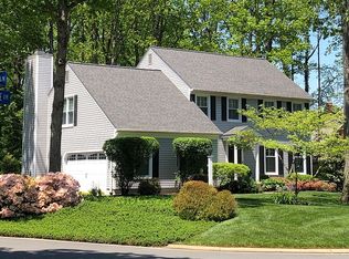 11200 Bradbury Ln, Reston, VA 20194