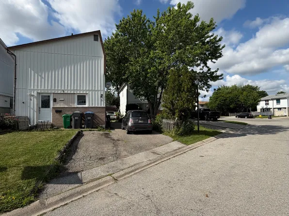 5 Glencairn Sq, Brampton, ON L6S 2H7