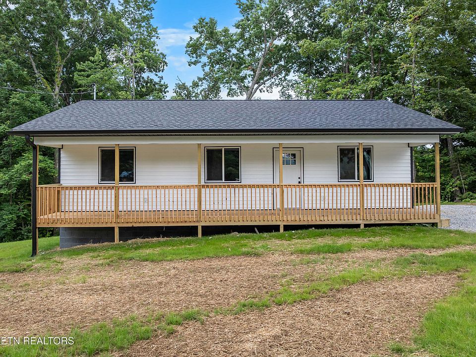 1st image of 382 Davenport Rd