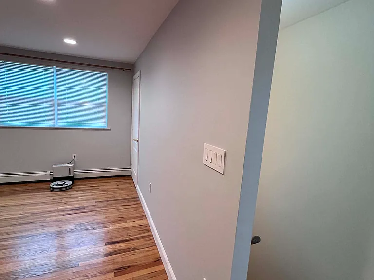 340 Maple St #2 — Photo 17