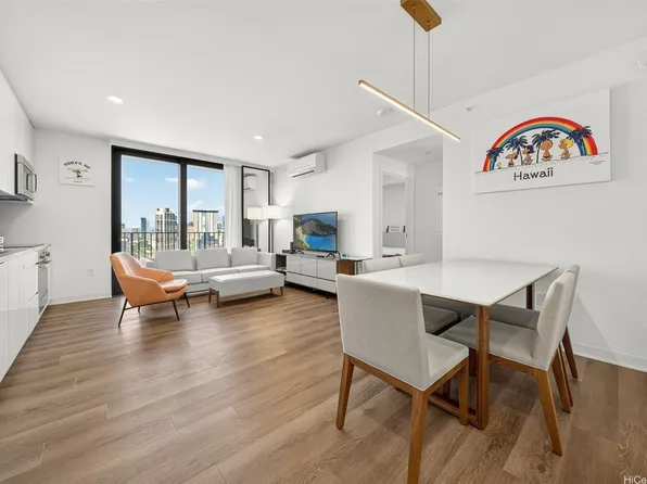 987 Queen St #2303, Honolulu, HI 96814