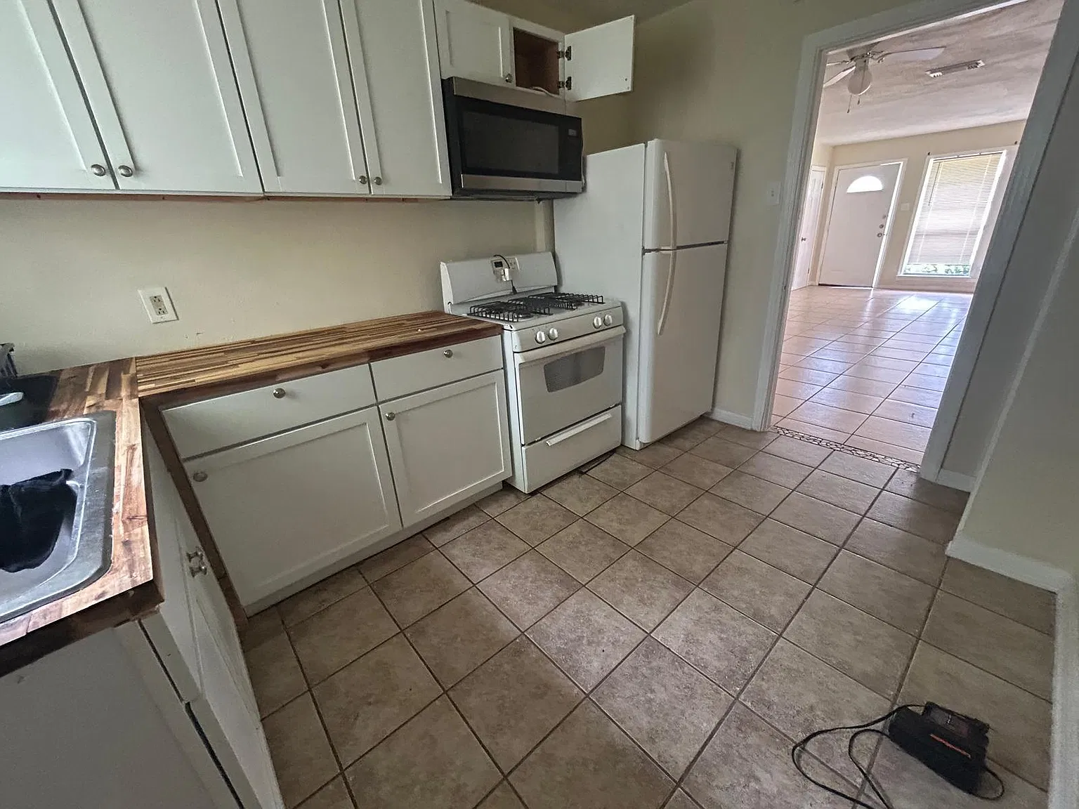 1110 Williamson Dr — Photo 2