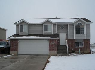 1569 N 2400 W, Clinton, UT 84015