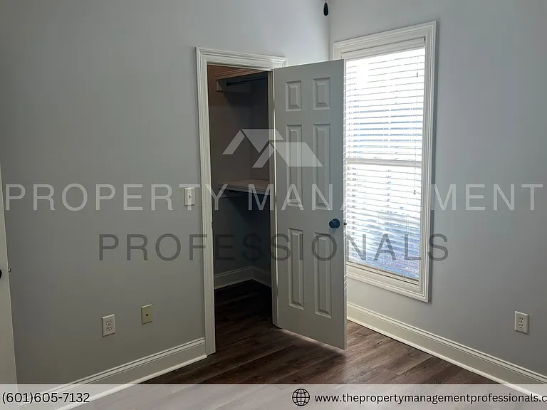 116 Cedar Green Dr — Photo 22